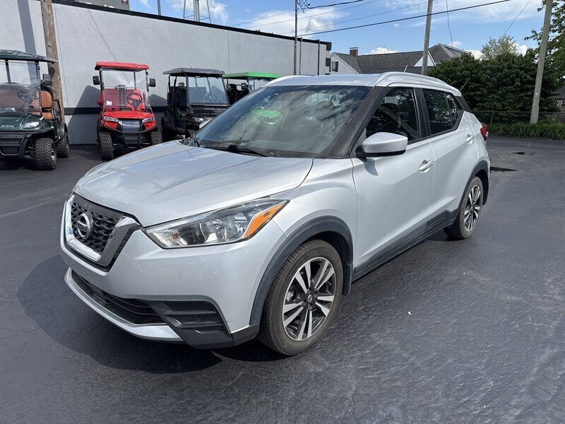 2020 Nissan Kicks SV   - Photo 1 - Millstadt, IL 62260