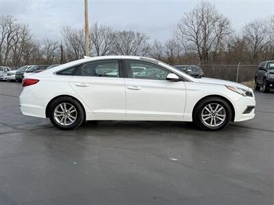 2017 Hyundai SONATA Eco   - Photo 6 - Cahokia, IL 62206