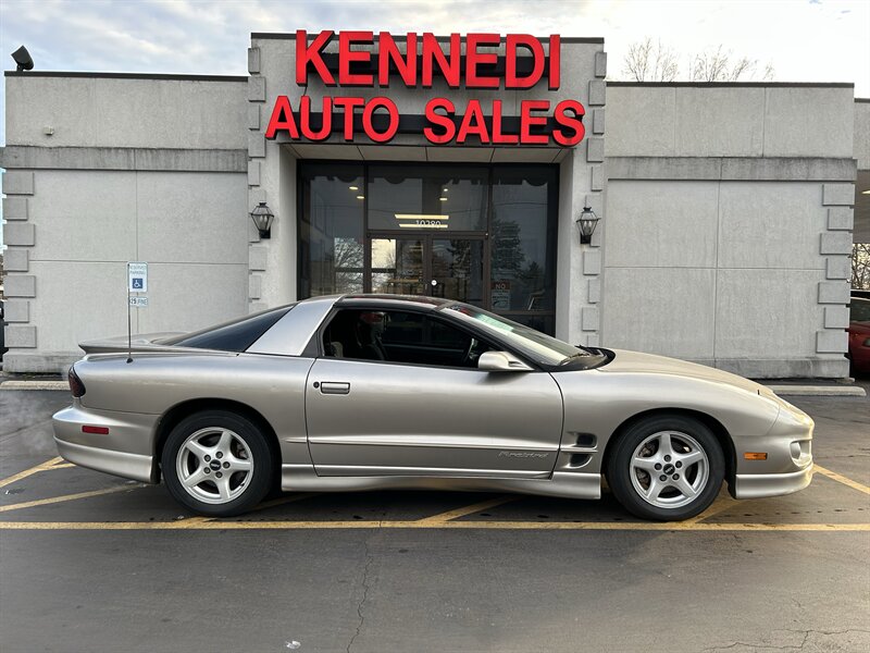 2002 Pontiac Firebird Base