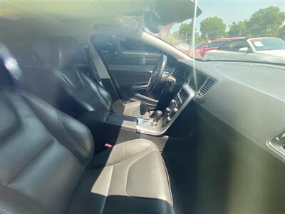 2011 Volvo S60 T6   - Photo 8 - Belleville, IL 62226