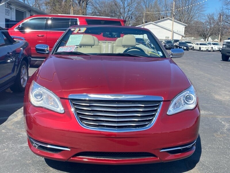 2013 Chrysler 200 Limited