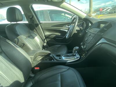 2012 Buick Regal   - Photo 4 - Belleville, IL 62226