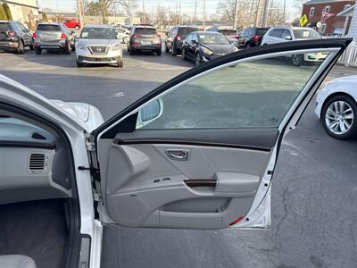 2011 Hyundai Azera Limited   - Photo 16 - Millstadt, IL 62260