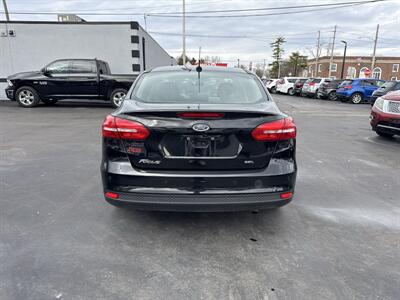 2018 Ford Focus SEL   - Photo 8 - Millstadt, IL 62260