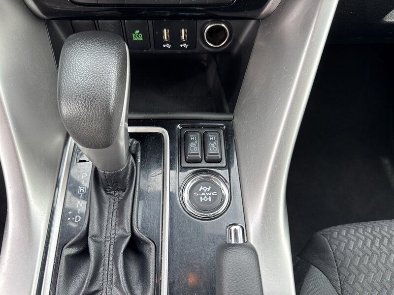 2023 Mitsubishi Eclipse Cross - Photo 14 - Millstadt, IL 62260
