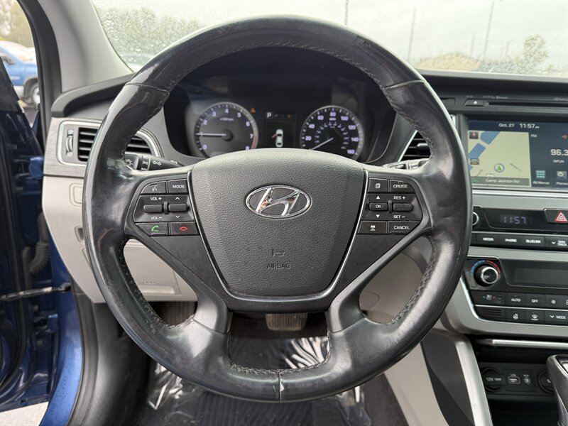 2016 Hyundai SONATA Sport - Photo 13 - Cahokia, IL 62206