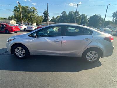 2018 Kia Forte LX   - Photo 4 - Belleville, IL 62226