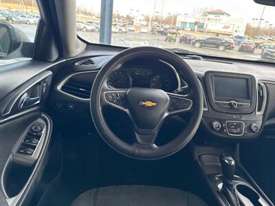 2018 Chevrolet Malibu LS   - Photo 12 - Collinsville, IL 62234