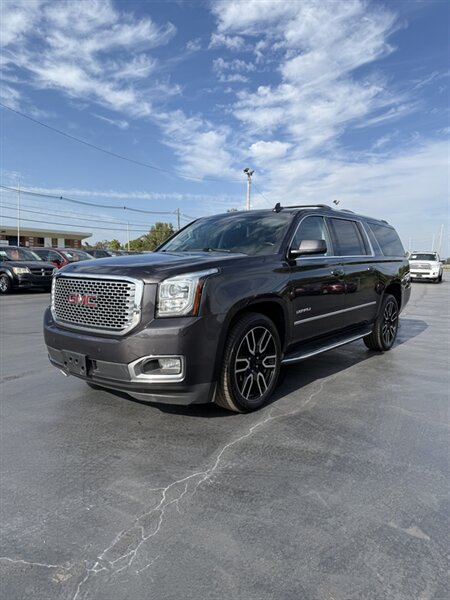 2015 GMC Yukon Denali   - Photo 1 - Cahokia, IL 62206