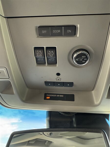 2015 GMC Yukon Denali - Photo 19 - Cahokia, IL 62206