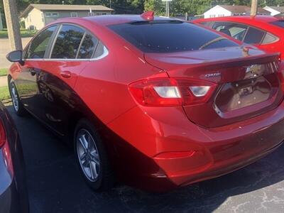 2017 Chevrolet Cruze LT Auto   - Photo 4 - Belleville, IL 62226