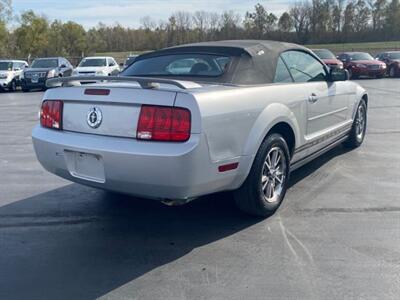 2005 Ford Mustang V6 Deluxe   - Photo 5 - Cahokia, IL 62206