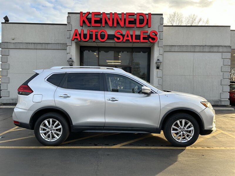 2017 Nissan Rogue SV