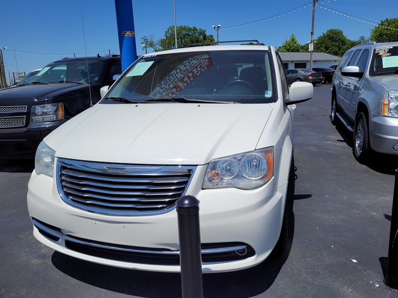 2011 Chrysler Town & Country