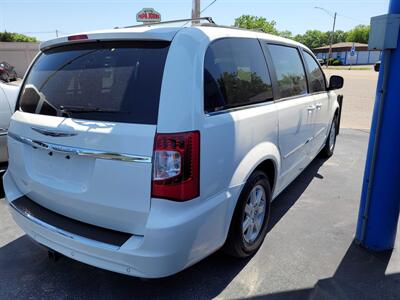 2011 Chrysler Town & Country Touring   - Photo 5 - Belleville, IL 62226
