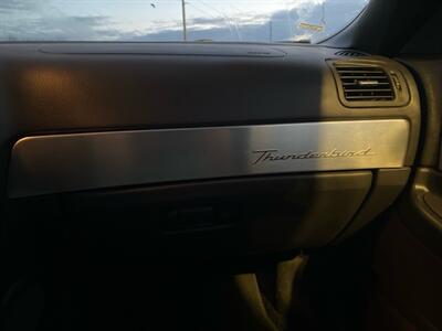 2002 Ford Thunderbird Deluxe   - Photo 15 - Cahokia, IL 62206