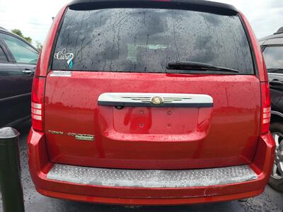 2008 Chrysler Town & Country Touring   - Photo 3 - Belleville, IL 62223