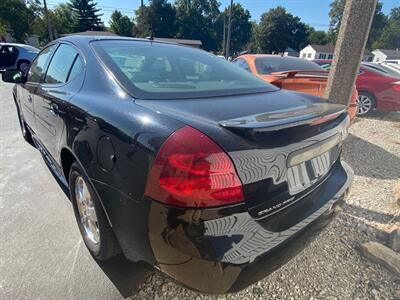 2008 Pontiac Grand Prix   - Photo 8 - Belleville, IL 62226