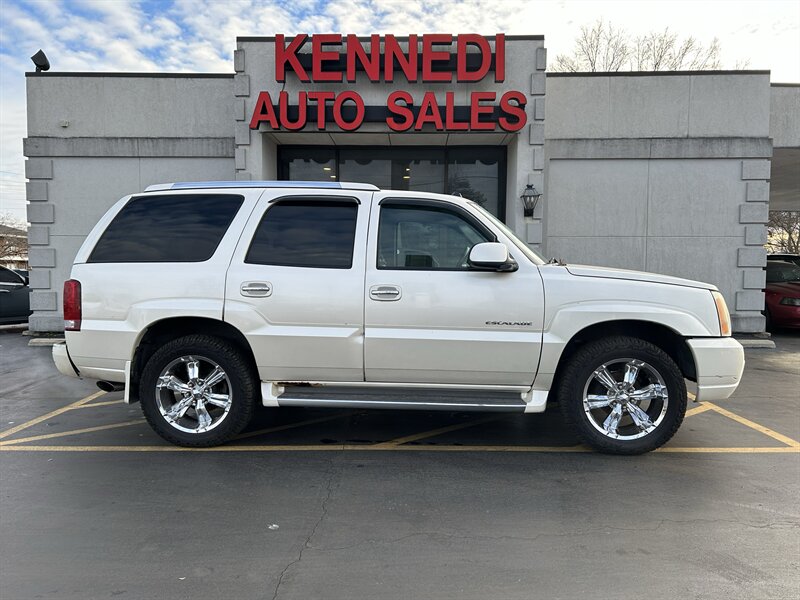 2004 Cadillac Escalade  