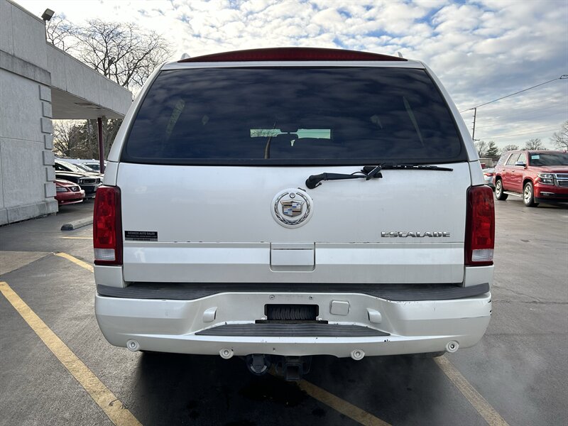 2004 Cadillac Escalade - Photo 7 - Fairview Heights, IL 62208