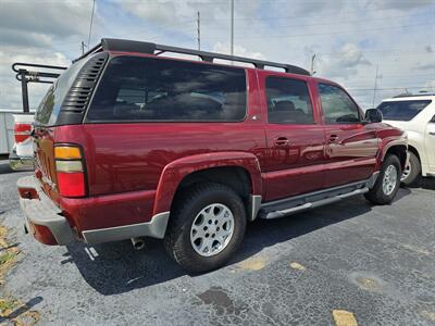 2004 Chevrolet Suburban 1500 Z71   - Photo 3 - Belleville, IL 62223