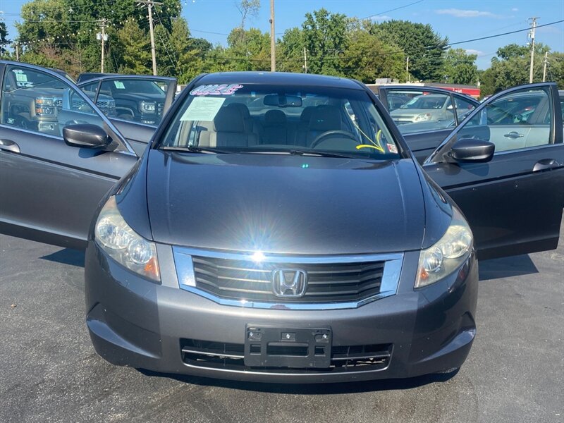 2008 Honda Accord EX-L w/Navi   - Photo 1 - Belleville, IL 62226