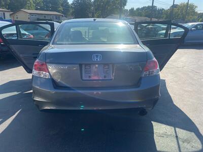 2008 Honda Accord EX-L w/Navi   - Photo 8 - Belleville, IL 62226