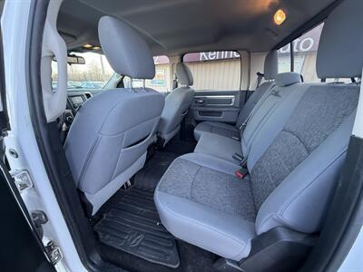 2015 RAM 1500 Big Horn   - Photo 10 - Cahokia, IL 62206