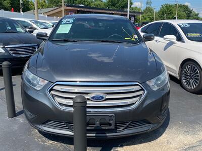 2015 Ford Taurus SEL Sedan