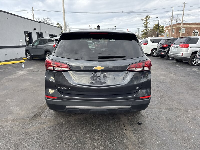 2022 Chevrolet Equinox LT - Photo 8 - Millstadt, IL 62260