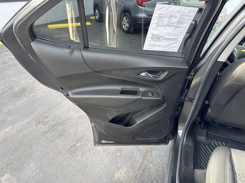 2022 Chevrolet Equinox LT - Photo 16 - Millstadt, IL 62260