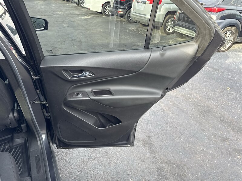 2022 Chevrolet Equinox LT - Photo 18 - Millstadt, IL 62260