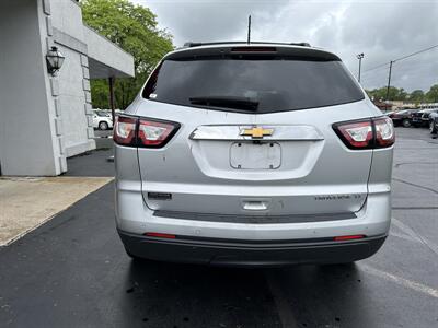 2014 Chevrolet Traverse LT   - Photo 7 - Fairview Heights, IL 62208