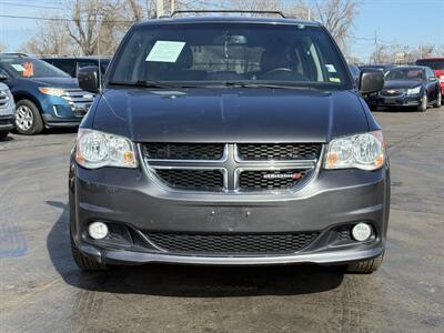 2017 Dodge Grand Caravan SXT   - Photo 4 - Cahokia, IL 62206
