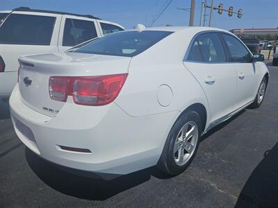 2013 Chevrolet Malibu LT   - Photo 2 - Belleville, IL 62223