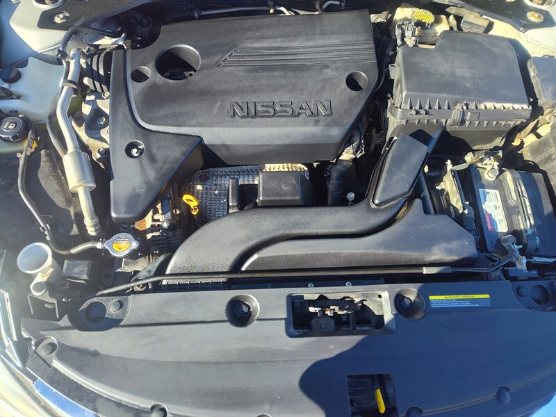 2018 Nissan Altima 2.5 S - Photo 10 - Freeburg, IL 62243