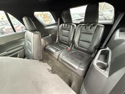 2014 Ford Explorer XLT - Photo 11 - Cahokia, IL 62206