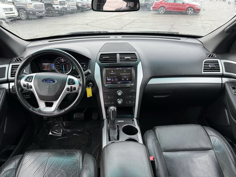 2014 Ford Explorer XLT - Photo 12 - Cahokia, IL 62206