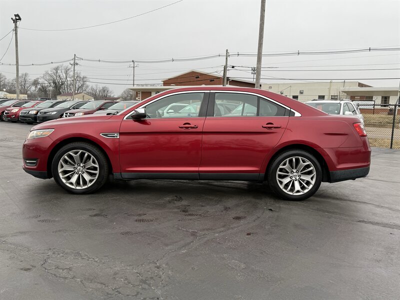 2015 Ford Taurus Limited - Photo 2 - Cahokia, IL 62206
