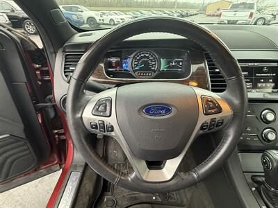 2015 Ford Taurus Limited - Photo 12 - Cahokia, IL 62206
