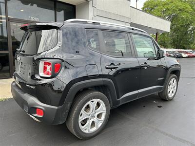2016 Jeep Renegade Limited   - Photo 4 - Fairview Heights, IL 62208