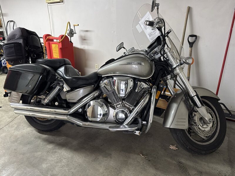 2003 Honda VTX 1800R  