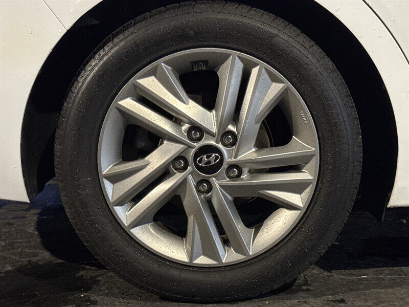 2020 Hyundai Elantra SEL - Photo 27 - Millstadt, IL 62260