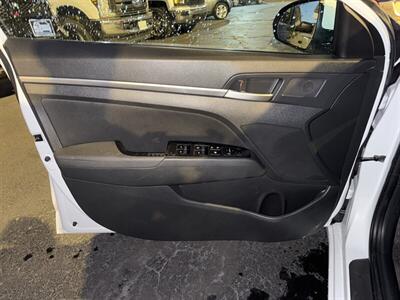 2020 Hyundai Elantra SEL - Photo 16 - Millstadt, IL 62260