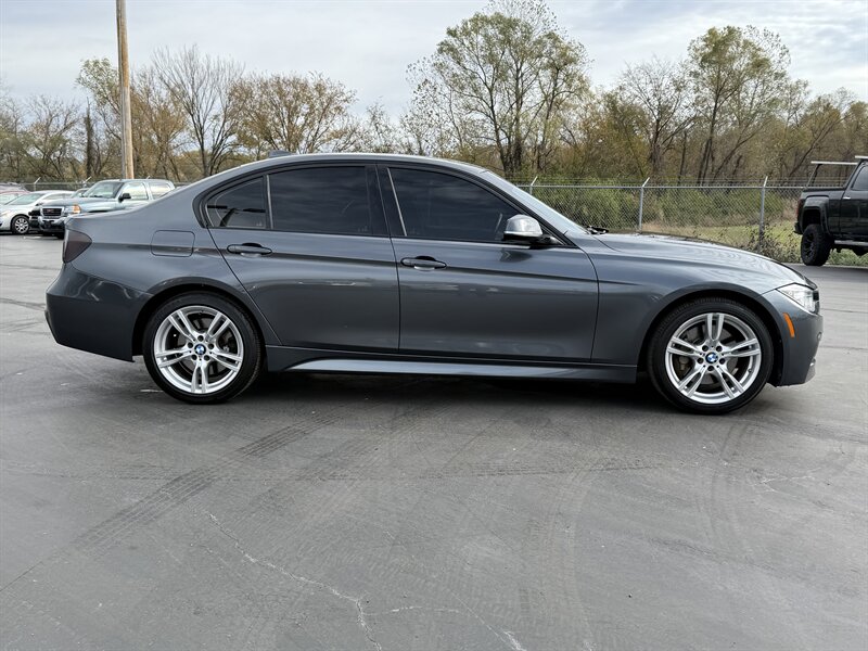 2015 BMW 335i xDrive - Photo 6 - Cahokia, IL 62206