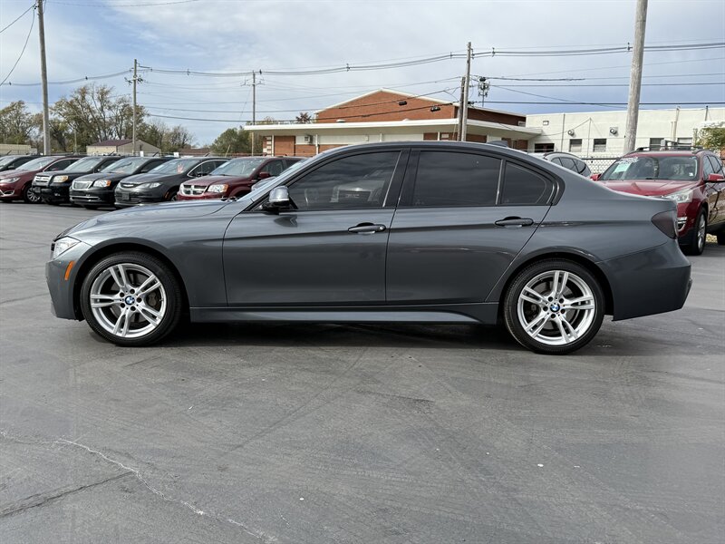 2015 BMW 335i xDrive - Photo 2 - Cahokia, IL 62206