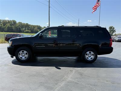 2010 Chevrolet Suburban LT   - Photo 3 - Cahokia, IL 62206