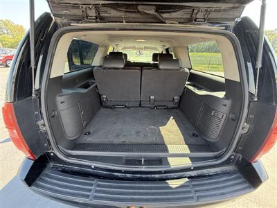 2010 Chevrolet Suburban LT   - Photo 11 - Cahokia, IL 62206