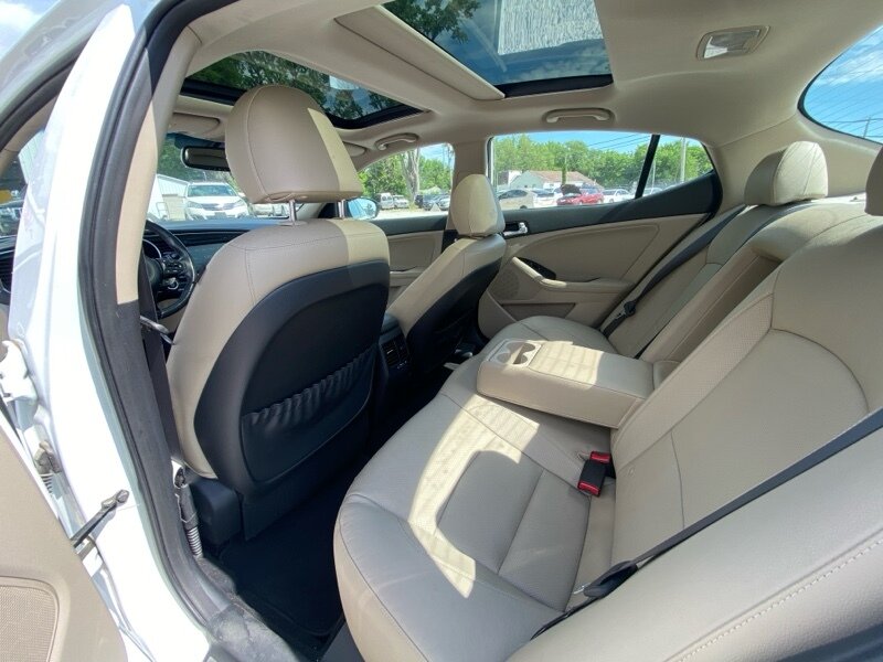 2014 Kia Optima Hybrid EX - Photo 10 - Cahokia, IL 62206