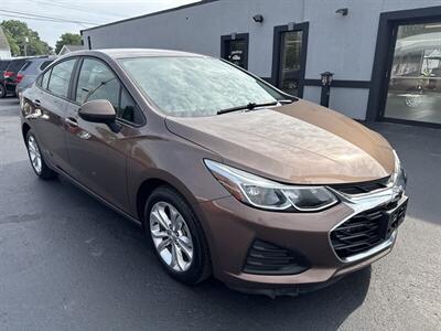 2019 Chevrolet Cruze LS   - Photo 3 - Millstadt, IL 62260